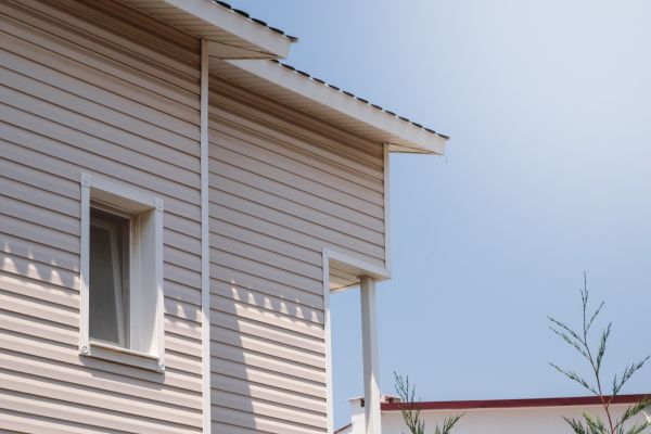 Cost of Vinyl Siding Hole Repair in Haverhill